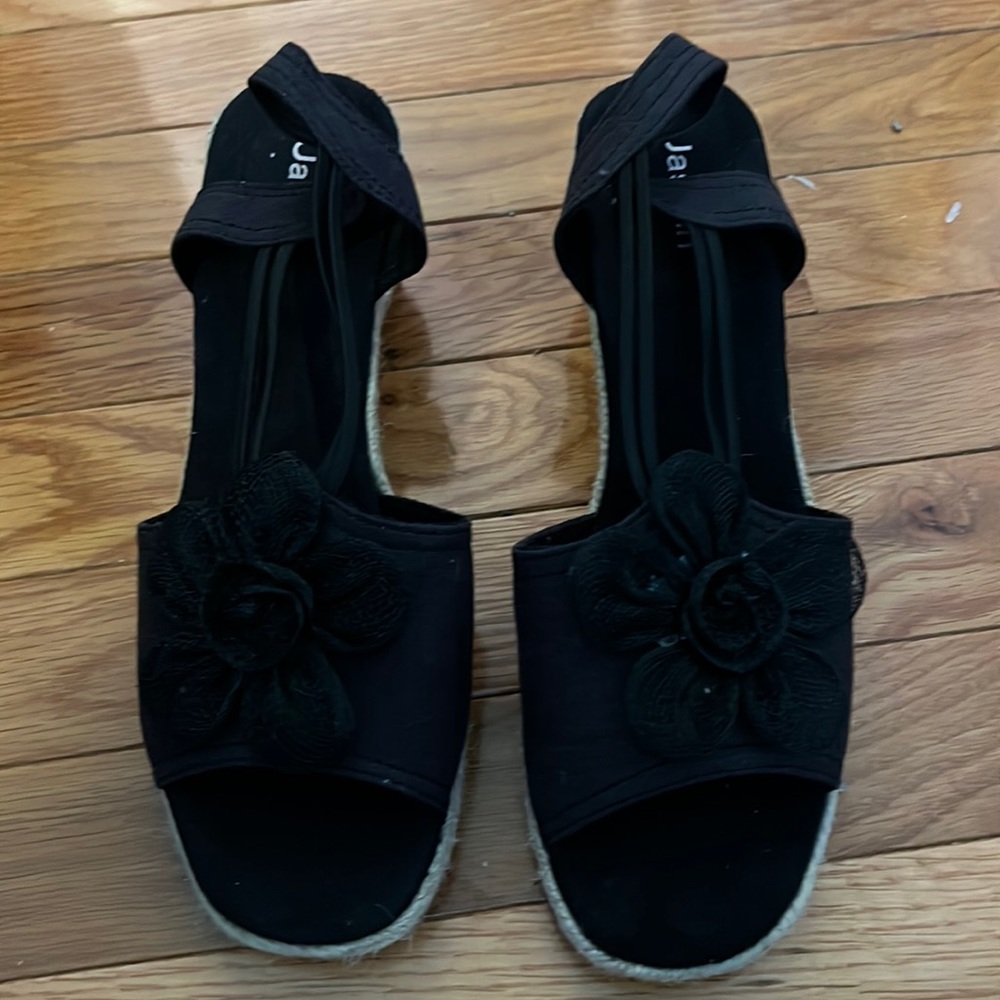 Jasmin black wedge sandal size 9